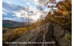 Rinsleyfelsen im Herbst
