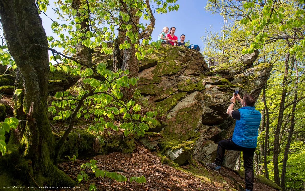 Rinsleyfelsen Familie mit Kindern