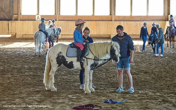 Ponyreiten Heinemanns Hof