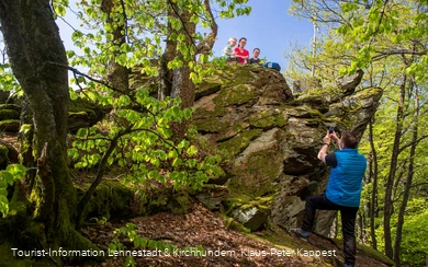 Rinsleyfelsen Familie mit Kindern