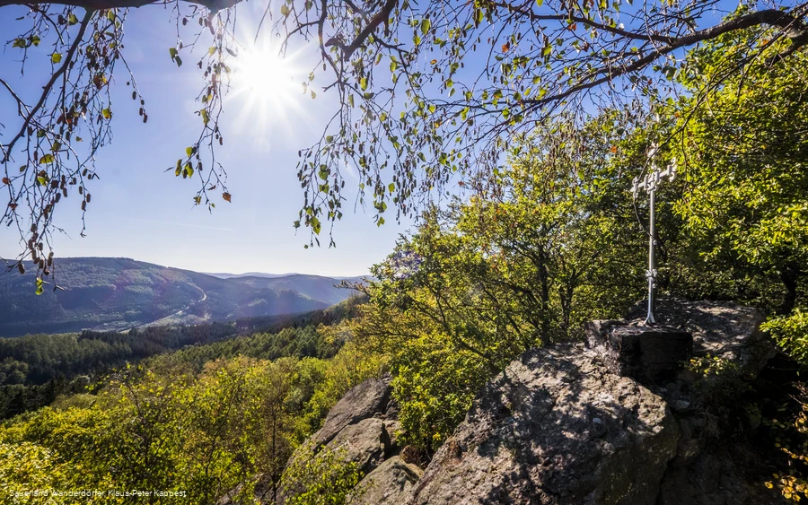 Rinsleyfelsen bei Saalhausen