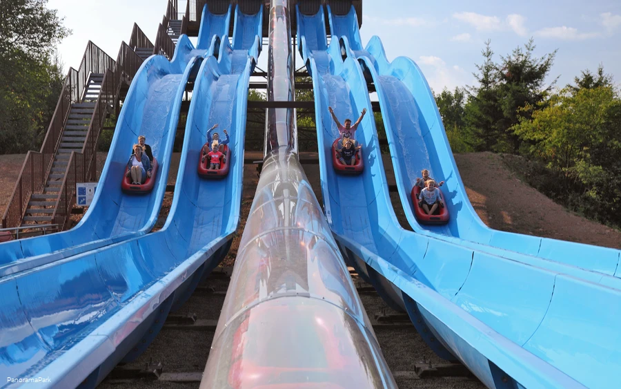 Wellenreiter-Rutsche im PanoramaPark Wellenreiter-Rutsche im PanoramaPark