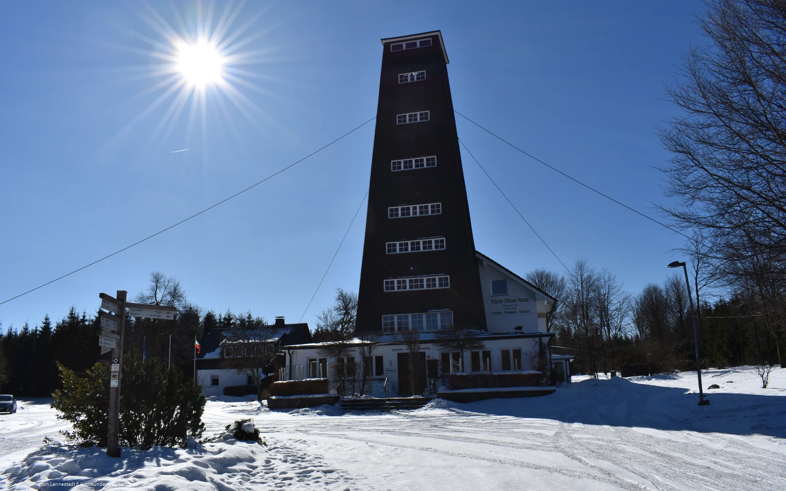Rhein-Weser-Turm im Winter