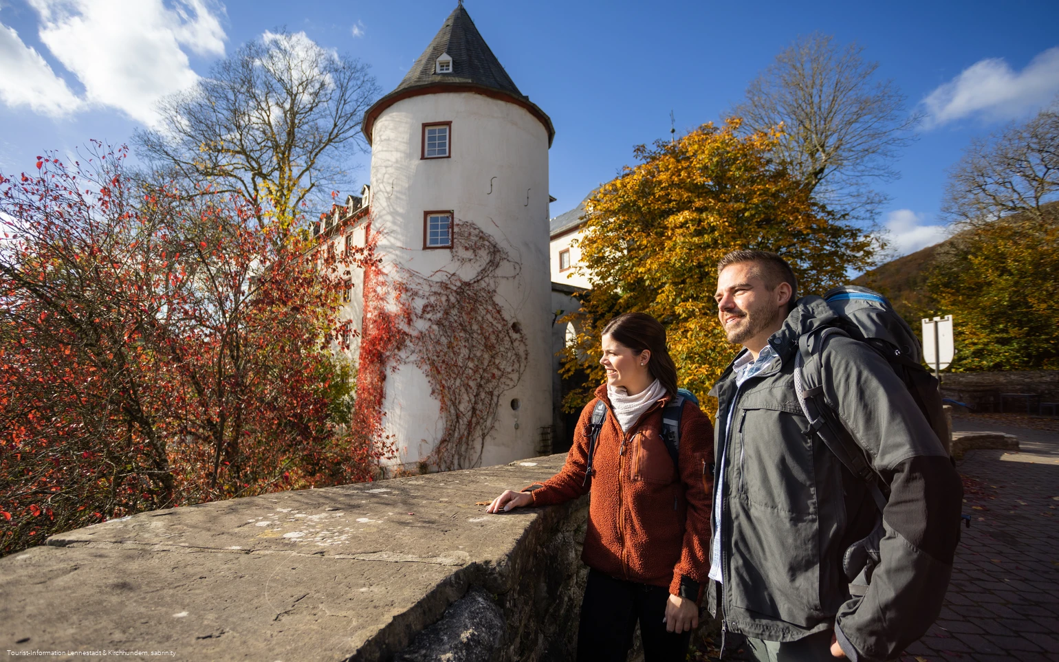Burg Bilstein im Herbst