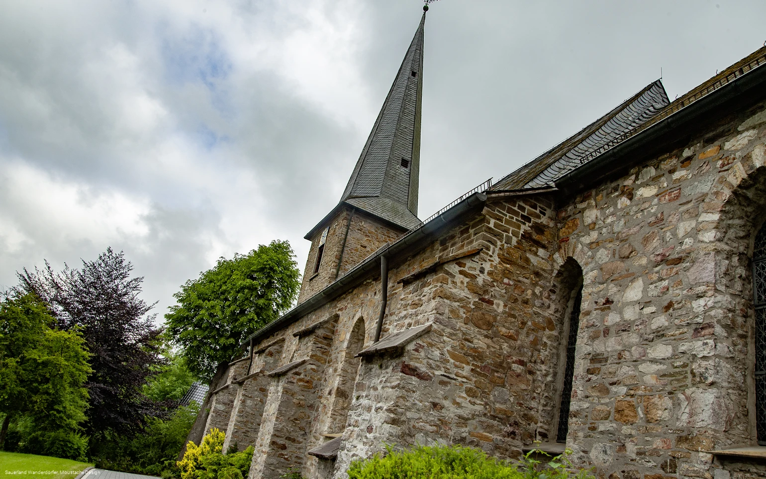 Kirche St. Dionysius