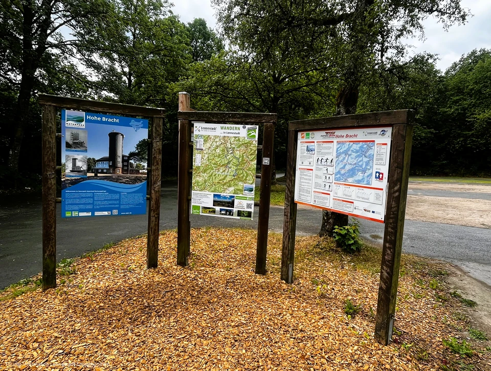 Wanderportal Hohe Bracht.jpg Wanderportal Hohe Bracht.jpg