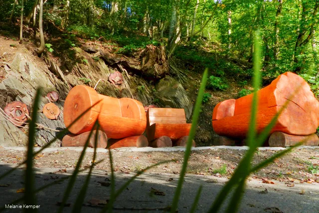 Skulptur: Erinnerung am Kleffweg Albaum