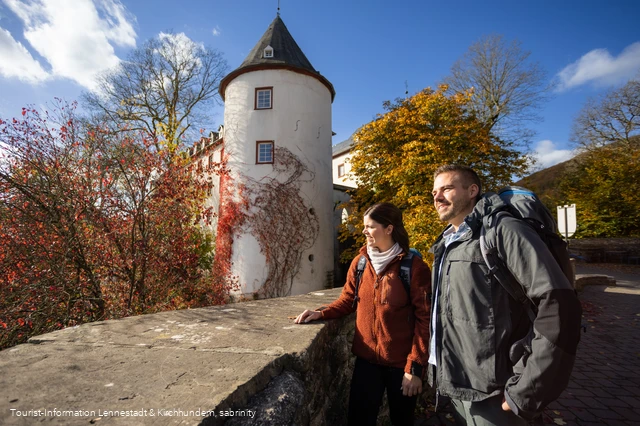 Burg Bilstein im Herbst