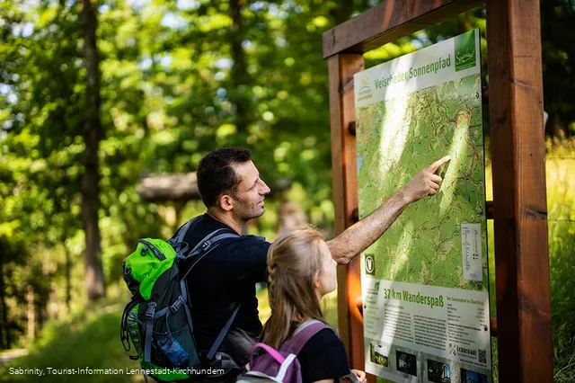 Infotafel am Veischeder Sonnenpfad