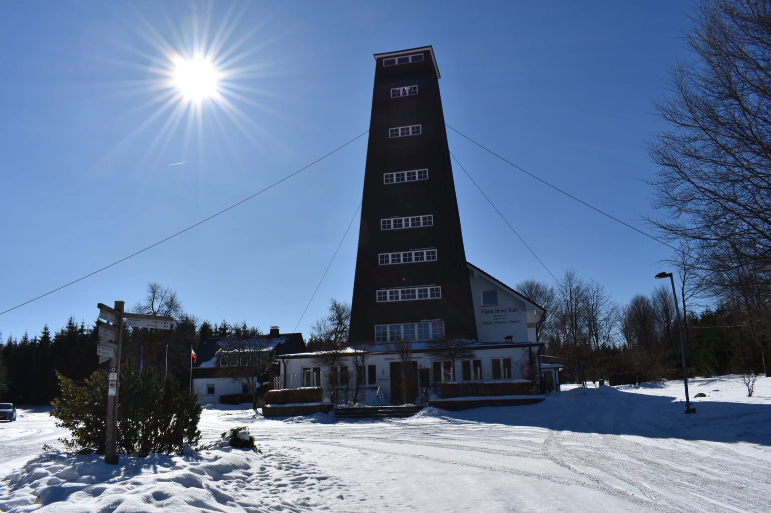 Rhein-Weser-Turm im Winter