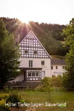 Hotel-Tiefenhagen_Außenansicht©Hotel Tiefenhagen Sauerland.jpg